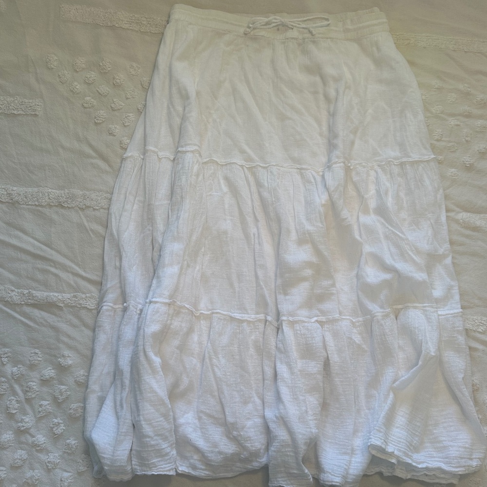 Mlle Gabrielle White Linen Maxi Skirt 🤍